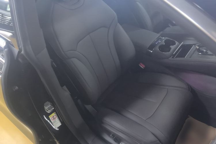 Used Denza Z9 2024 1100 km Four-Wheel Drive Max Version