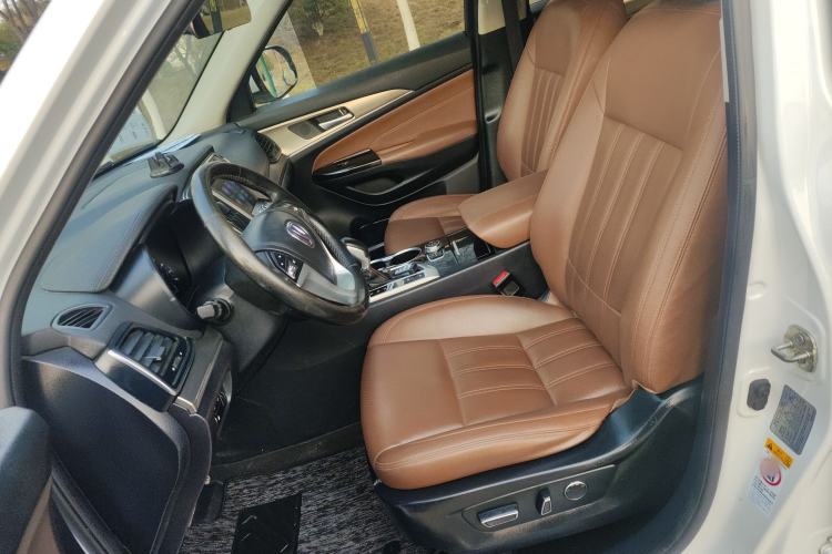 Used Changan CS95 2017 2.0T Four-Wheel Drive Smart Edition