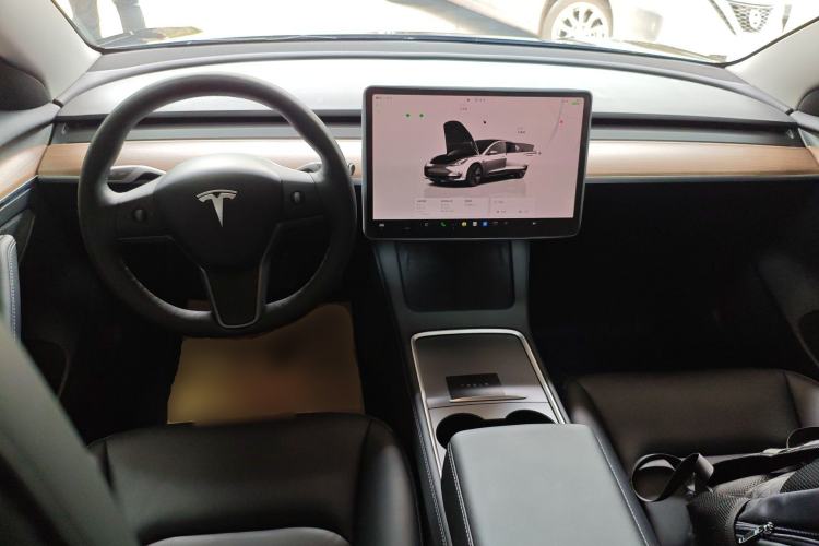 Used Tesla Model 3 2022 Rear-Wheel-Drive Version Center Console