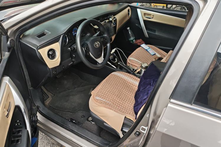 Used Toyota Corolla 2017 Revised Dual-Engine 1.8L E-CVT Leading Edition
