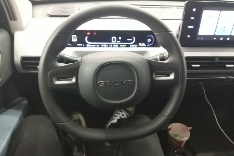 Used Geely Galaxy Panda 2024 Panda Mini 200km Longteng PRO Edition Steering Wheel