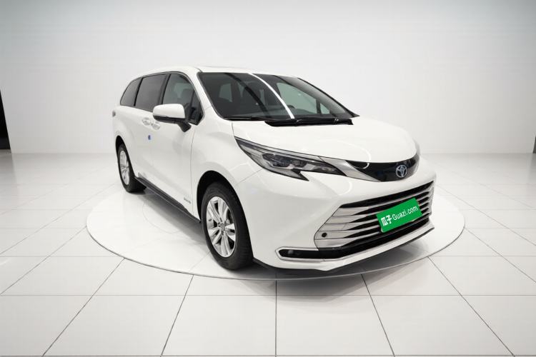 Used Toyota SIENNA 2021 2.5L Hybrid Platinum Edition Exterior 1