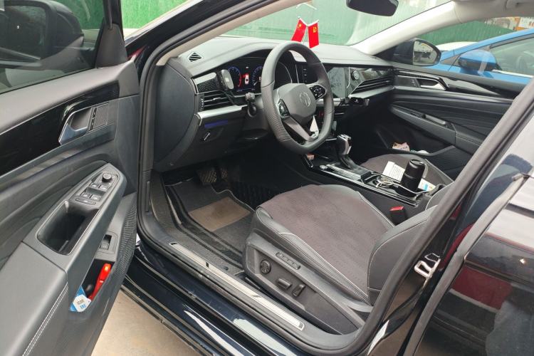 Used Volkswagen Passat 2024 380TSI Dragon Glory Edition Driver Seat