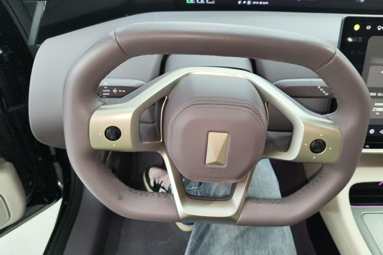 Used Avatr 12 2025 Max Extended-Range Edition
