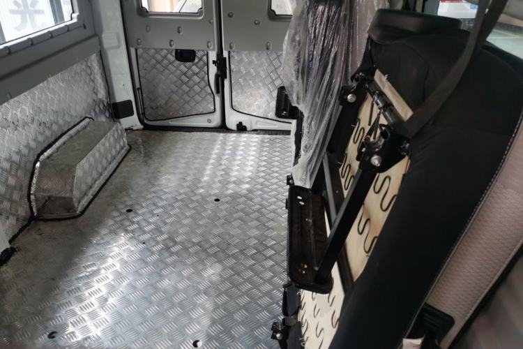 Used SRM New Energy E3 2025 Fudi 310KM Practical Passenger Vehicle
