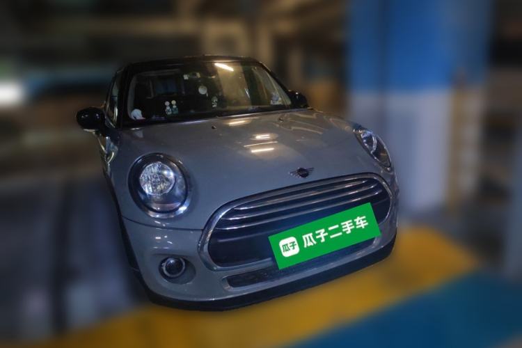 Used MINI 2021 1.5T ONE PLUS Five-Door Edition Front Right 45 Deg