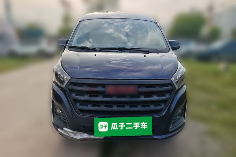 Used Jinbei Gold Hiace 2023 1.5L Passenger Van Travel Lion 5/6/7-Seater with Central Air Conditioning Front