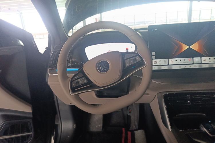 Used BYD Tang New Energy 2025 Intelligent Driving Version DM-i 115KM Flagship Edition Steering Wheel