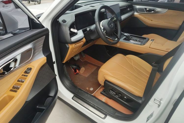 Used GAC Trumpchi ES9 2024 PHEV with 143 km Max
