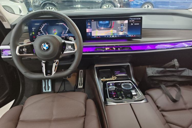 Used BMW 7 Series 2023 740Li Leading Model M Sport Package Center Console