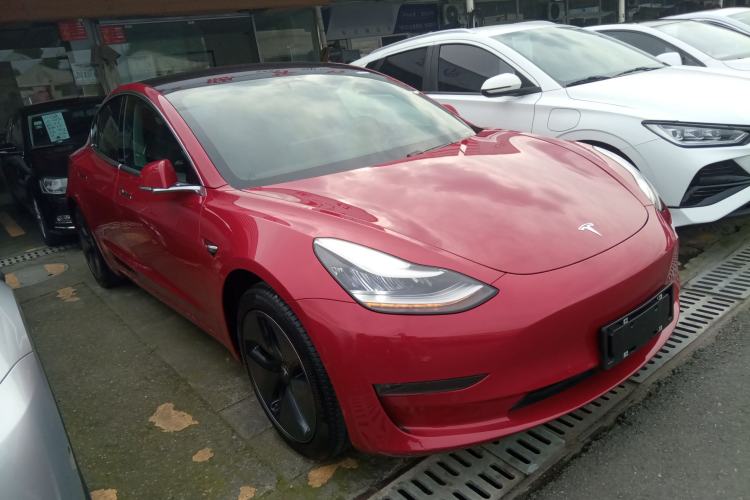 Used Tesla Model 3 2019 Long-Range Rear-Wheel-Drive Version Front Right 45 Deg