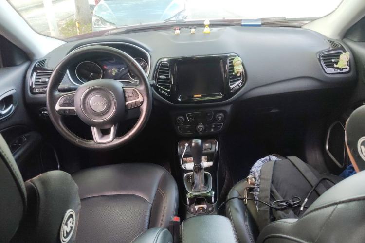 Used Jeep Compass 2019 220T Automatic Family Edition
