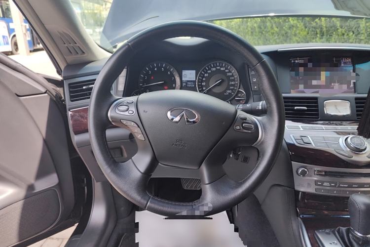 Used Infiniti Q70 2019 Q70L 2.0T Elite Plus Version
