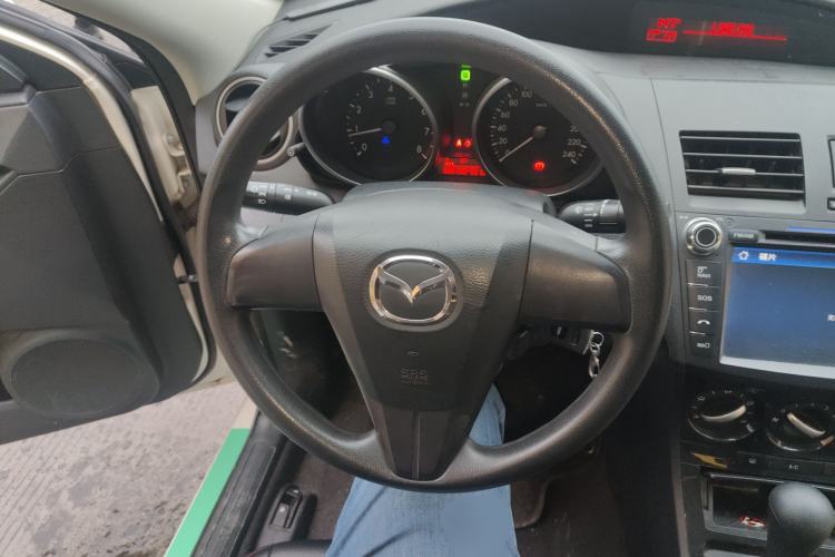 Used Mazda Mazda 3 2015 Sedan 1.6L Automatic Comfort Model