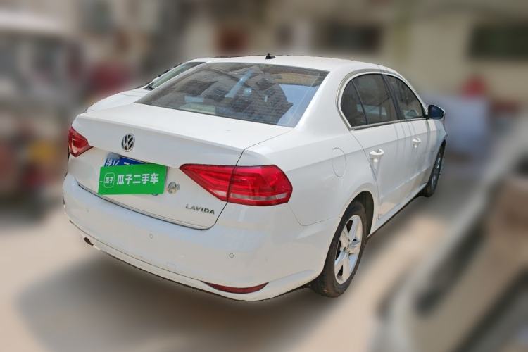 Used Volkswagen Lavida 2017 1.6L Manual Fashion Edition
