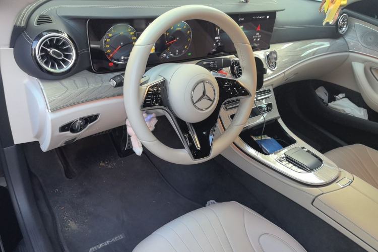 Used Mercedes-Benz CLS 2023 CLS 300 Luxury Model Steering Wheel
