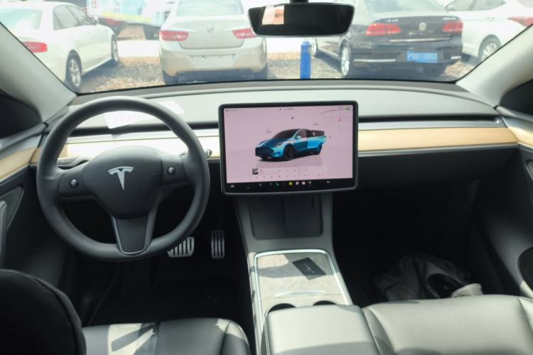 Used Tesla Model Y 2022 Performance High-Performance All-Wheel-Drive Version Center Console