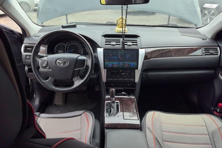 Used Toyota Camry 2016 2.0G 10th Anniversary Leading Edition
