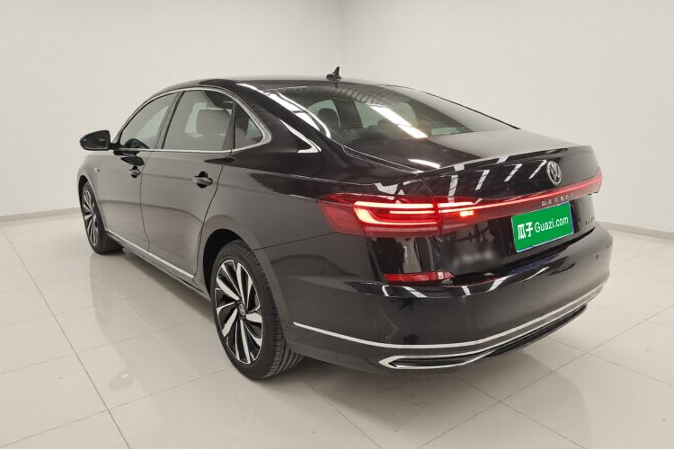 Used Volkswagen Passat 2022 330TSI Starry Luxury Edition