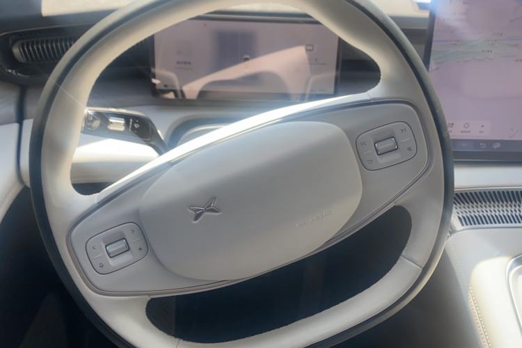 Used XPeng X9 2024 640 All-Wheel Drive High-Performance Max Steering Wheel