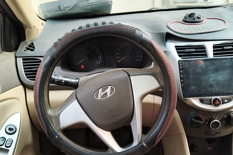 Used Hyundai Verna (older generation) 2010 Sedan 1.4L Manual Standard GL Model
