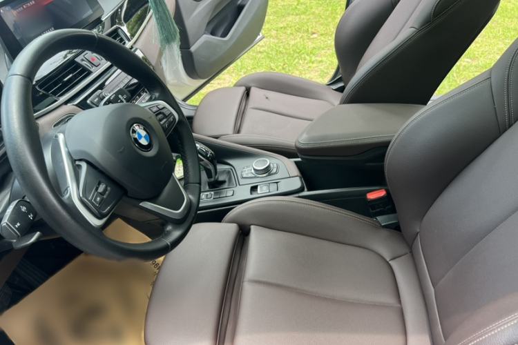 Used BMW X1 2020 sDrive25Li Leading Model
