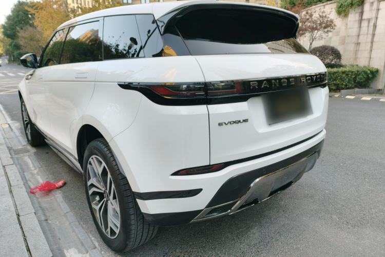 Used Land Rover Range Rover Evoque 2024 Aurora L 249 PS Prestige Light-Chasing Edition
