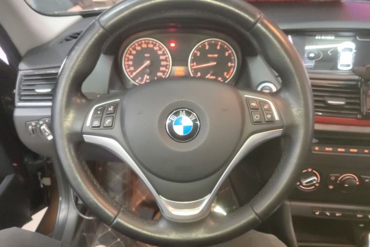 Used BMW X1 2015 sDrive18i Fashion Upgrade Edition