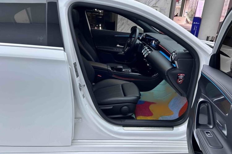 Used Mercedes-Benz A-Class 2022 Restyled A 200 L Sport Sedan Fashion Version