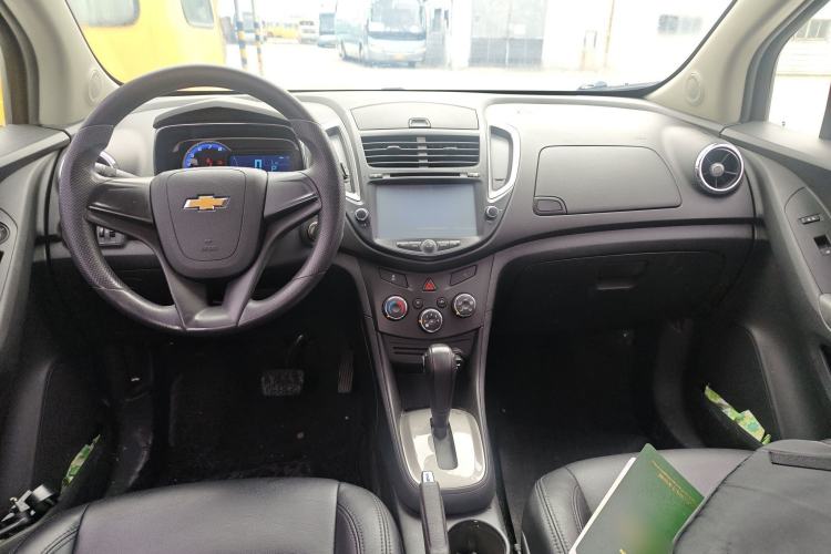 Used Chevrolet Trax 2016 1.4T Automatic Two-Wheel Drive Comfort Version with Sunroof