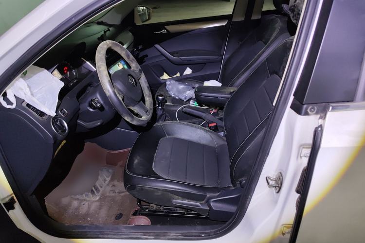 Used Skoda Rapid Spaceback 2016 Revised 1.6L Manual Chuanxing Edition
