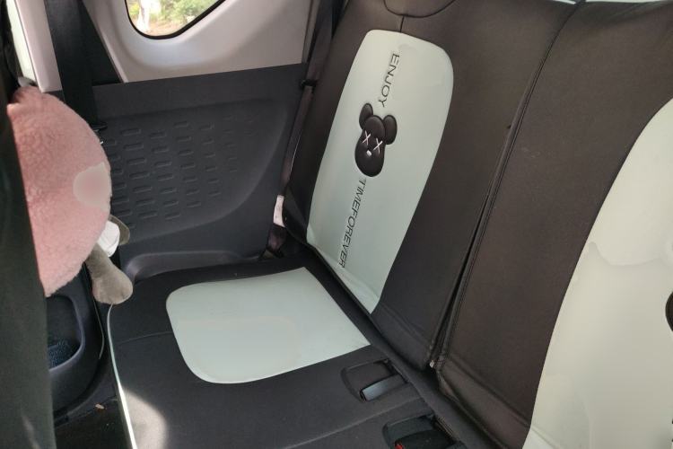 Used Wuling Hongguang MINIEV 2021 Macaron Fashion Model Lithium Iron Phosphate Left Rear Seat