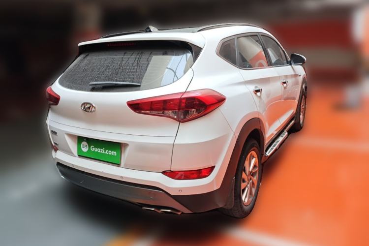 Used Hyundai Tucson 2015 1.6T Dual-Clutch Two-Wheel-Drive Smart Model Rear Right 45 Deg