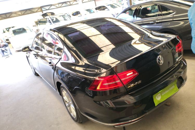 Used Volkswagen Magotan 2018 330TSI DSG Luxury Model Exterior 2