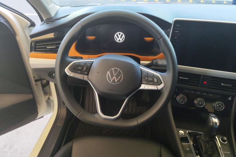 Used Volkswagen Bora 2025 Facelifted 200TSI DSG Yuexing Navigation Edition
