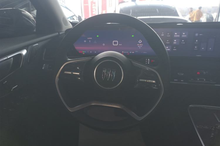 Used Buick LaCrosse 2025 28T Platinum Edition