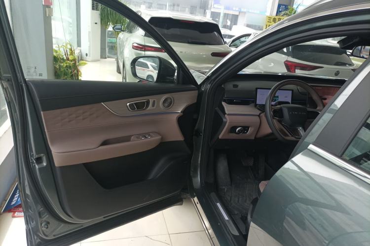 Used Chery Fengyun T8 2025 1.5T 130km Deluxe Version 5 Seats Driver Seat