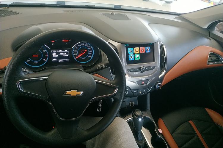 Used Chevrolet Cruze 2017 1.5L Automatic Pioneer Sunroof Edition