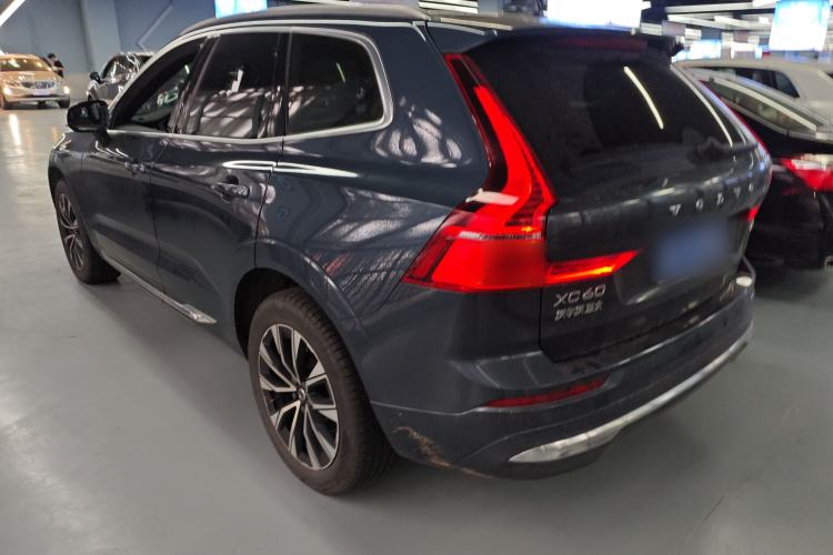 Used Volvo XC60 2023 B5 4x4 Smart Luxury Edition Rear Left 45 Deg