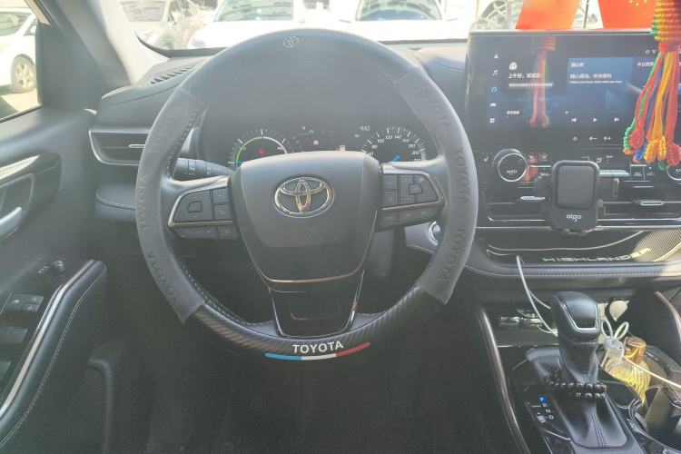 Used Toyota Highlander 2023 2.5L Smart Electric Hybrid Dual-Engine 4x4 Knight Edition 7 Seats Steering Wheel