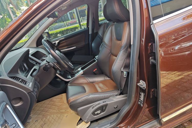 Used Volvo XC60 2015 T6 Zhiyi Edition
