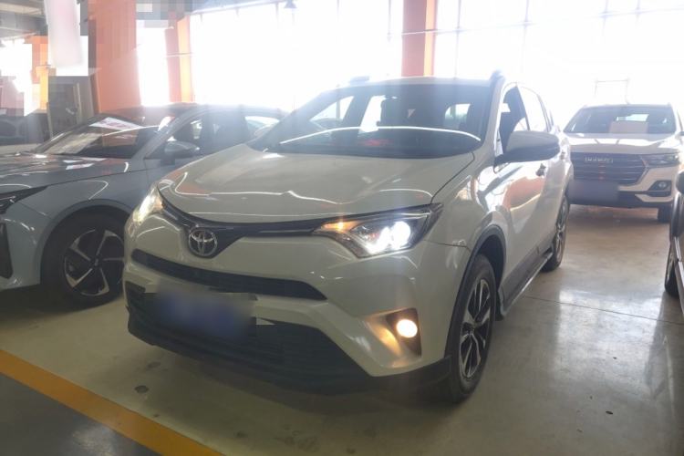 Used Toyota RAV4 2016 2.0L CVT Two-Wheel Drive Comfort Edition China V Standard
