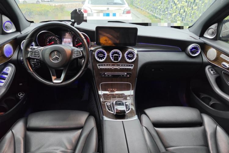 Used Mercedes-Benz GLC 2019 GLC 260 L 4MATIC Dynamic Model