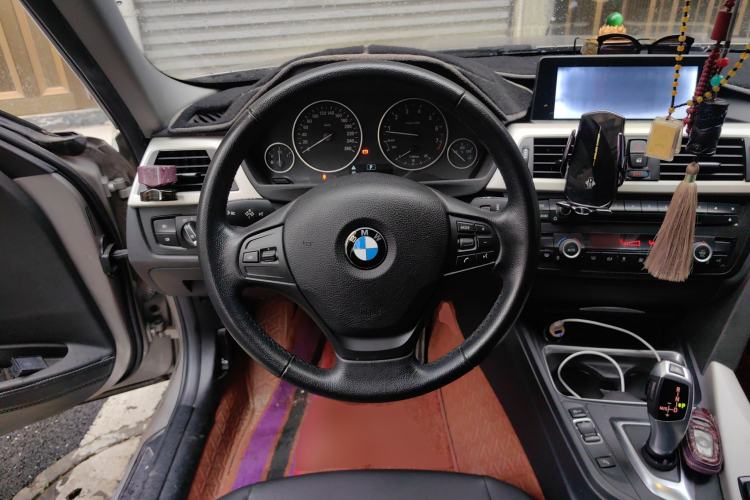 Used BMW 3 Series 2014 320Li Fashion Model

