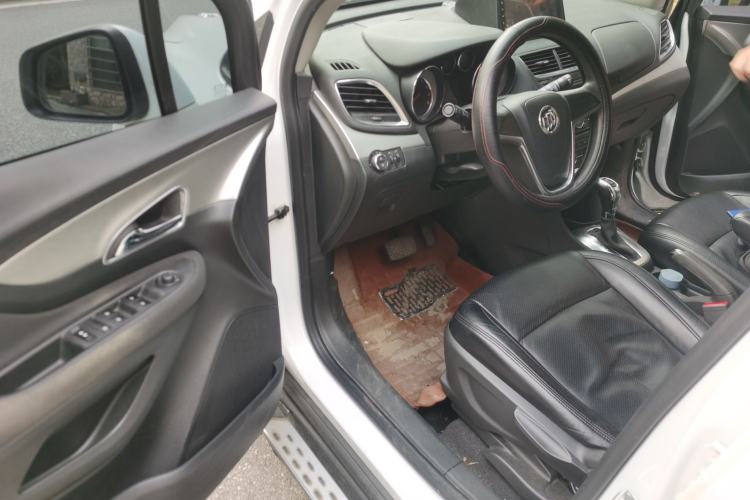 Used Buick Encore 2015 1.4T Automatic Two-Wheel Drive Urban Elite Version
