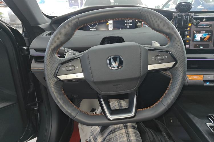 Used CHANGAN UNI-V 2023 1.5T Premium Model