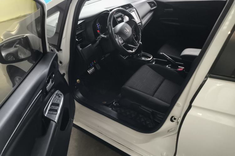 Used Honda Fit 2018 1.5L CVT Comfort Sunroof Version Driver Seat