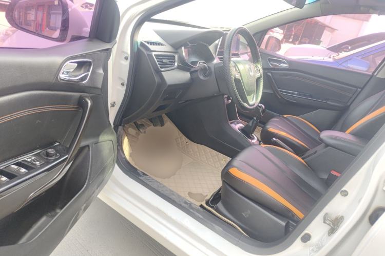 Used Baojun 310 2016 1.2L Manual Luxury Model
