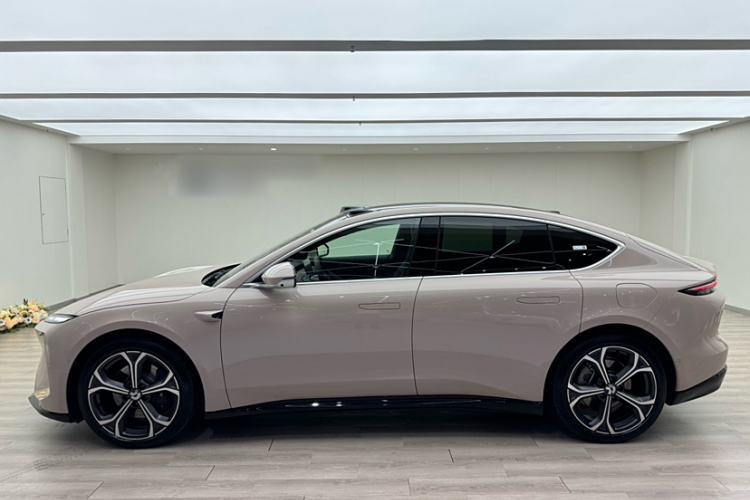 Used Nio ET5 2025 75 kWh
