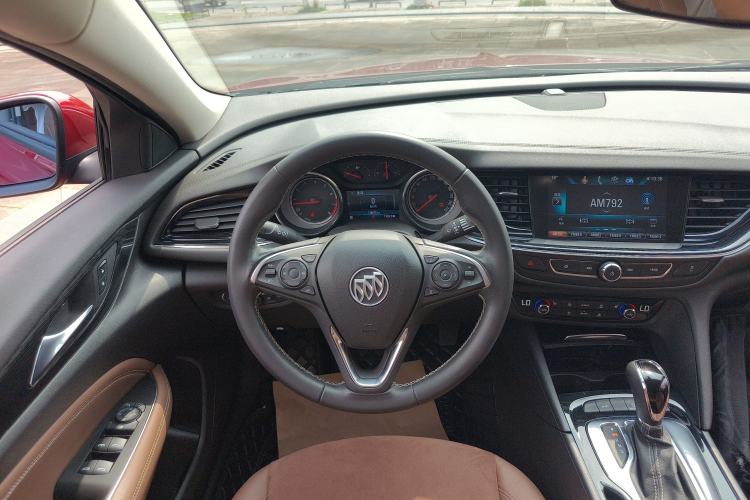 Used Buick Regal 2017 20T Elite Edition Steering Wheel